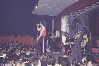 22 septembre 1968  LES VARIATIONS EN CONCERT SUR LA SCENE DU CAMELEON � Cond�  / sur  /Escaut  - MARC TOBALY - JOE LEB - JACKY BYTTON - P'TIT POIS 
