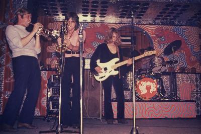 THE DREAM  -  06 / 03 /  1970  en concert sur la sc�ne du Cam�l�on .