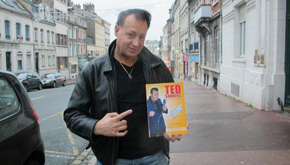 Ted Sanders le chanteur leader des Vagabonds en con�ert  le samedi 24 Octobre 2015 � la salle Maxime Draux de Vieux Cond� complexe sportif  ( 59690 ) 19 heures , pour le con�ert hommage � ERICK BAMY .