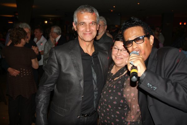 Je me demande quand cette s�rie noire va se terminer. Cette nuit, Malou Palmas nous a quitt�  c'�tait un super copain et Amis du Cam�l�on depuis la belle �poque, � son �pouse, sa famille, son copain Rosario et Martine, toute l'association des amis du Cam�l�on vous pr�sente leurs sinc�res condol�ances (  Malou son �pouse et Vigon )  .