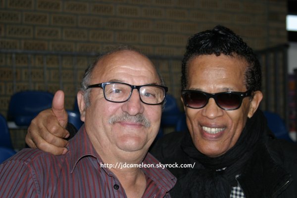 Pr�paration de la salle pour le Concert Hommage Erick Bamy, salle Draux � Vieux Cond� le 24 Octobre 2015 dans l'apr�s midi, merci � Claudio pour les photos