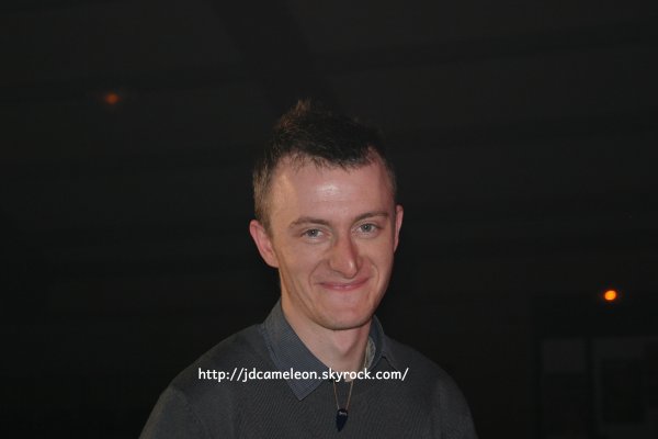 Samedi 24 octobre 2015 , concert hommage � Erick Bamy , ambiance dans la salle Maxime Draux pour le Public et photo des artistes avec leurs fans