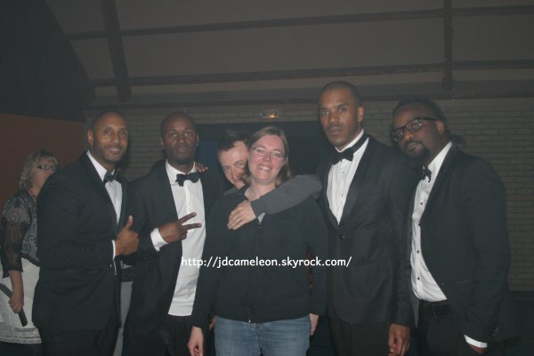 Artistes en photos avec leurs fans ou sur scène! Salle Maxime Draux pour le concert hommage Erick Bamy du samedi 24 octobre 2015