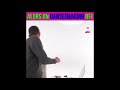 Joyeux anniversaire a Djamel Debouze ici avec Stromae " alors on Danse " .